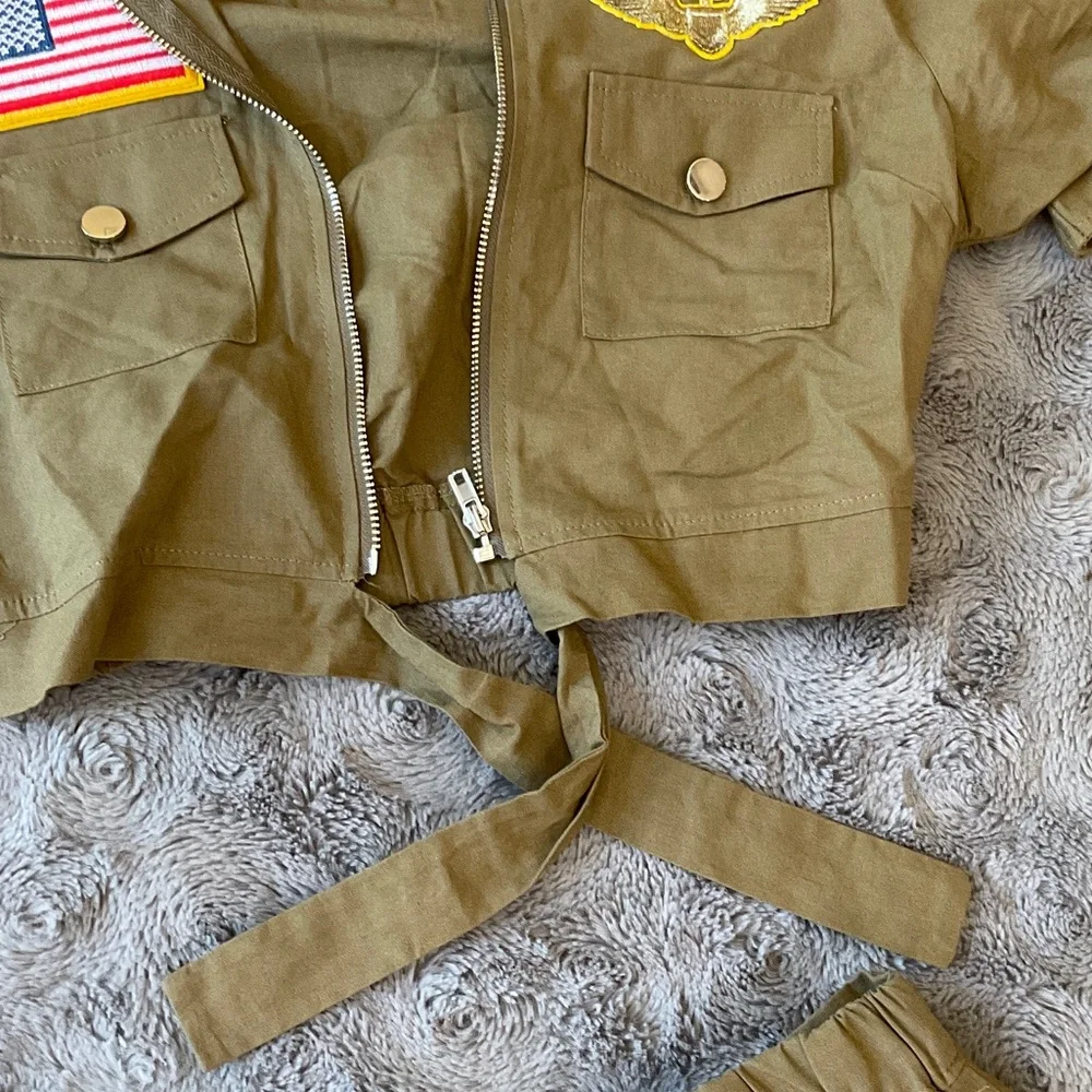 Olive Green Military-Inspired Women's Crop Jacket & Shorts & long socks Set - Picture 7 of 9